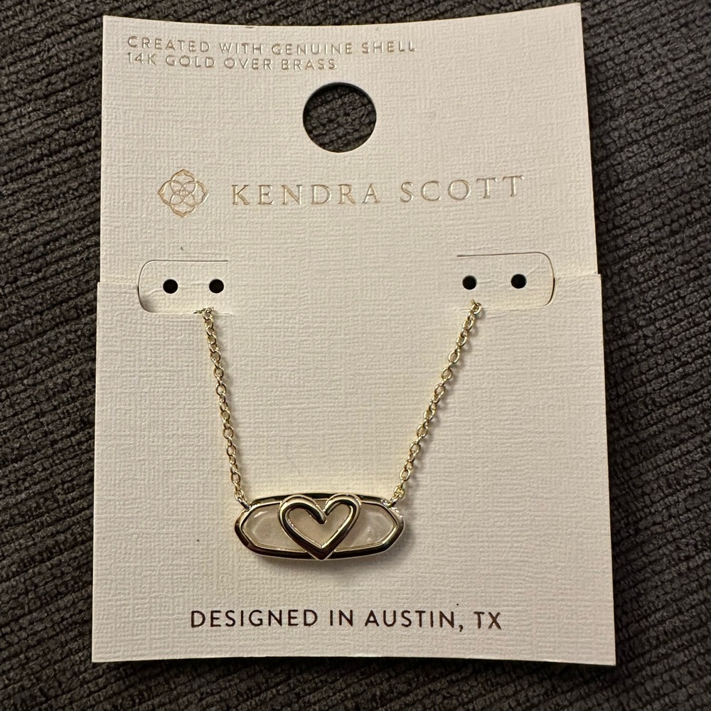Kendra Scott Aria Mother of Pearl 14k Gold over Brass Necklace